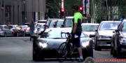 Лондонский велосипедист умышленно подрезал Lamborghini Aventador